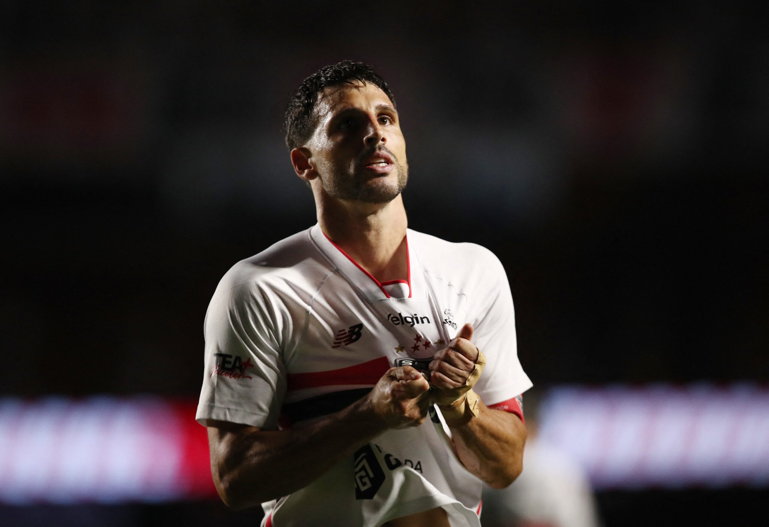 Entenda como está a renovação de Calleri no São Paulo