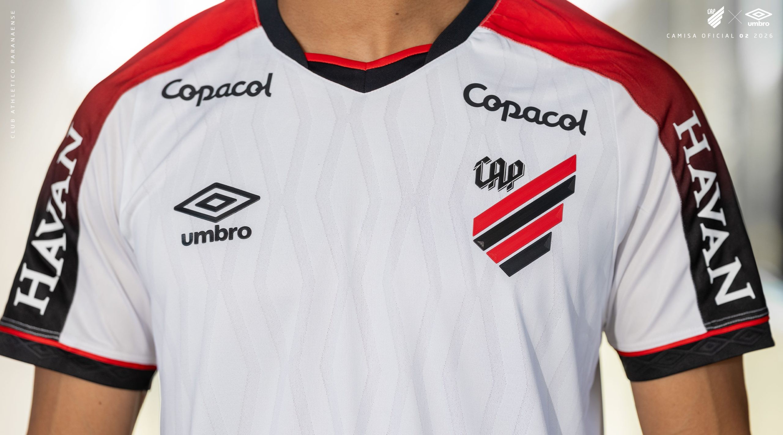 Athletico lança nova camisa número 2 em referência ao título da Copa do Brasil; veja fotos