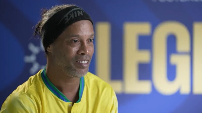 Ronaldinho Gaúcho se emociona ao recordar penta e quer Neymar na Copa: “É o melhor deles todos”
