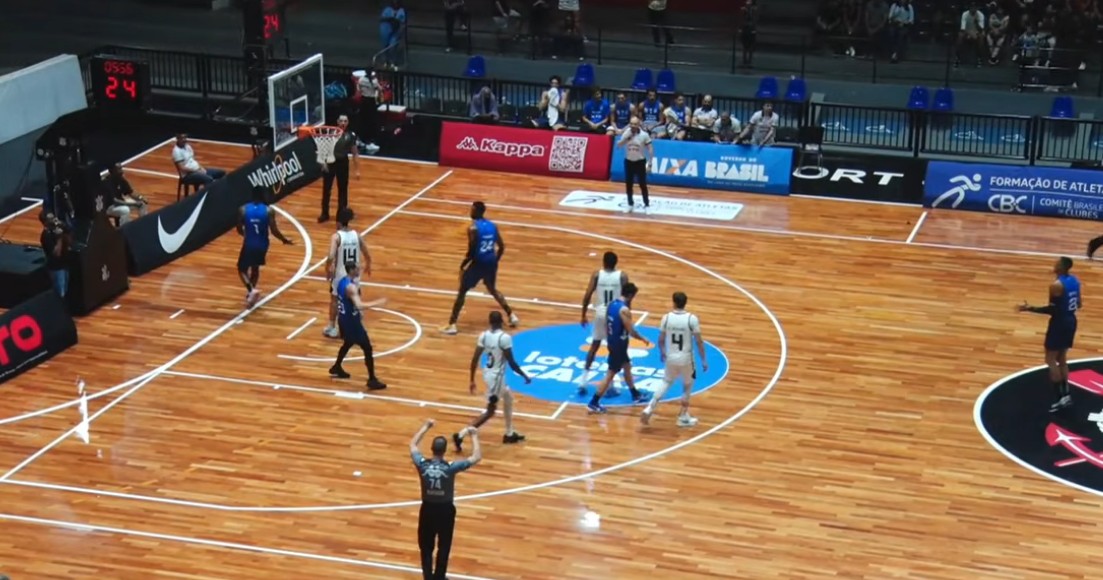 Fora de casa, Minas vence Corinthians e empata série em 1 a 1 nas quartas de final do NBB