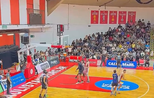 Pinheiros fecha série em 3 a 0 contra o Paulistano e vai à semifinal do NBB