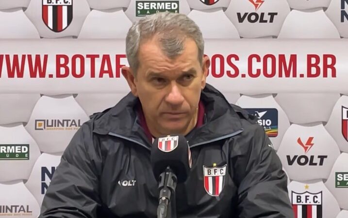 Tencati tranquiliza torcida em meio a jejum do Botafogo-SP: “Não vamos disputar na parte debaixo”