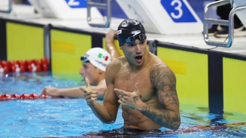 Guilherme Caribé alcança índice para o Pan-Pacífico nos 50m livre