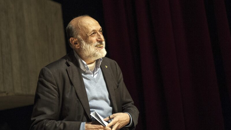 Fundador do movimento Slow Food, Carlo Petrini morre na Itália