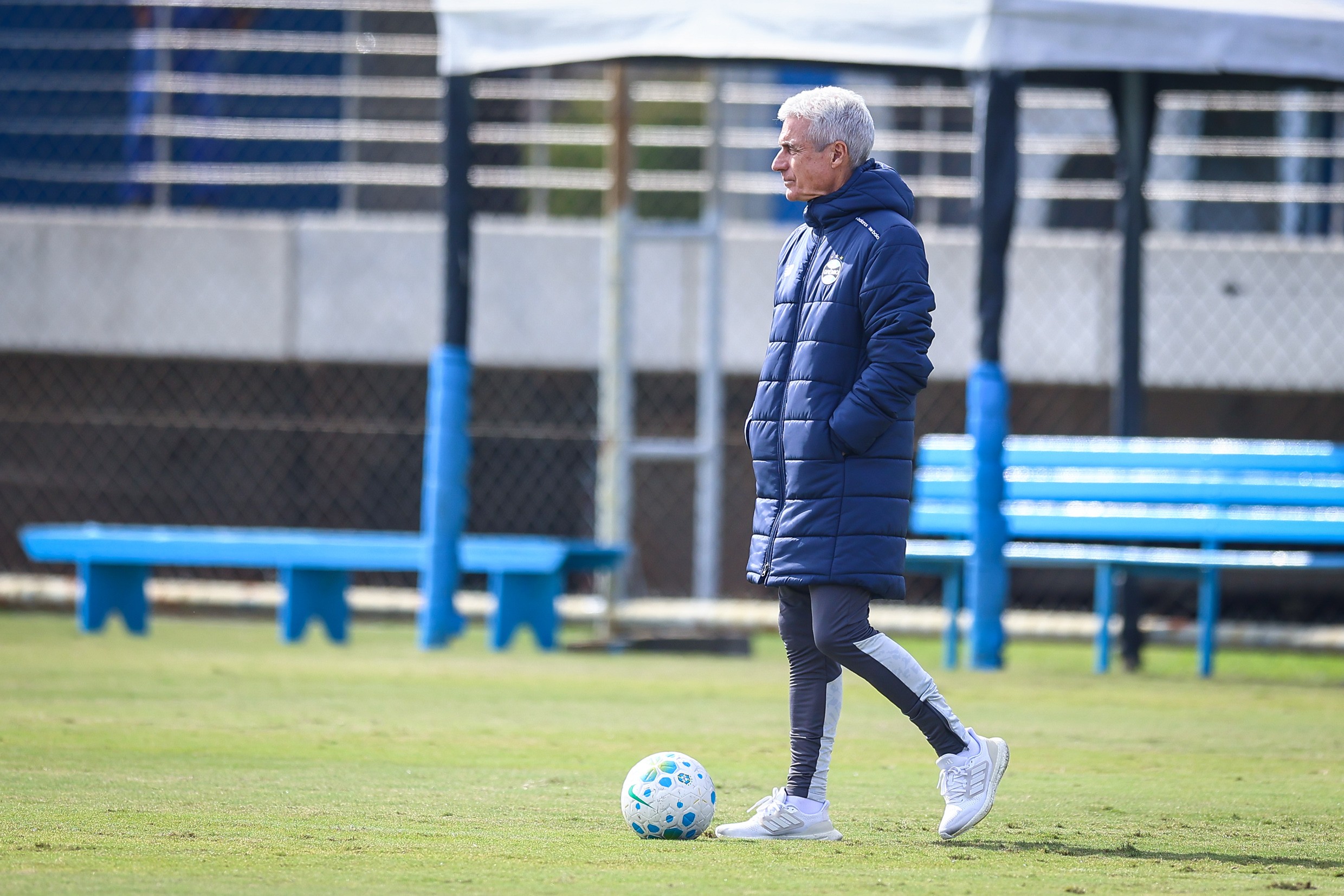 Grêmio encara o Santos em duelo direto contra o Z-4; veja cenários na rodada