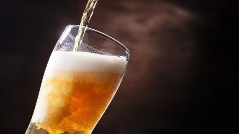 República Tcheca: por que a ‘Terra da Cerveja’ tem bebido cada vez menos e enfrenta queda recorde