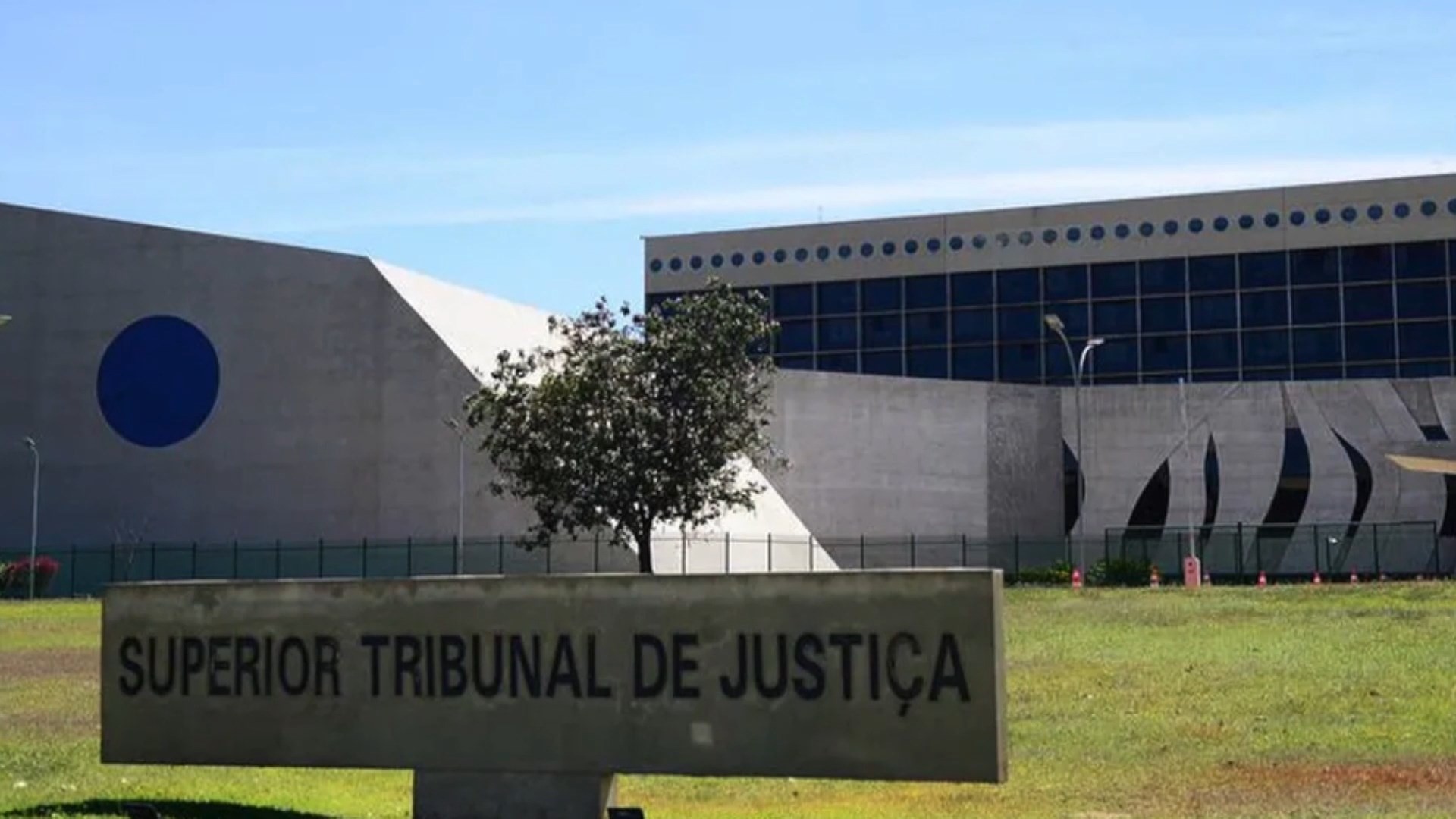 Prompt injection: como é feito ‘código secreto’ investigado pelo STJ para tentar enganar IA e fraudar decisões