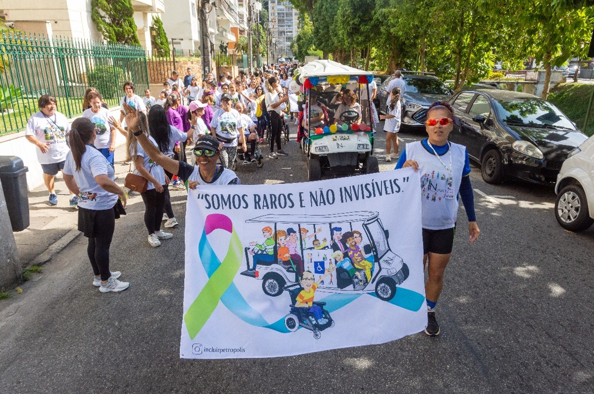 Corrida dos INcansáveis reúne participantes e destaca inclusão em Petrópolis