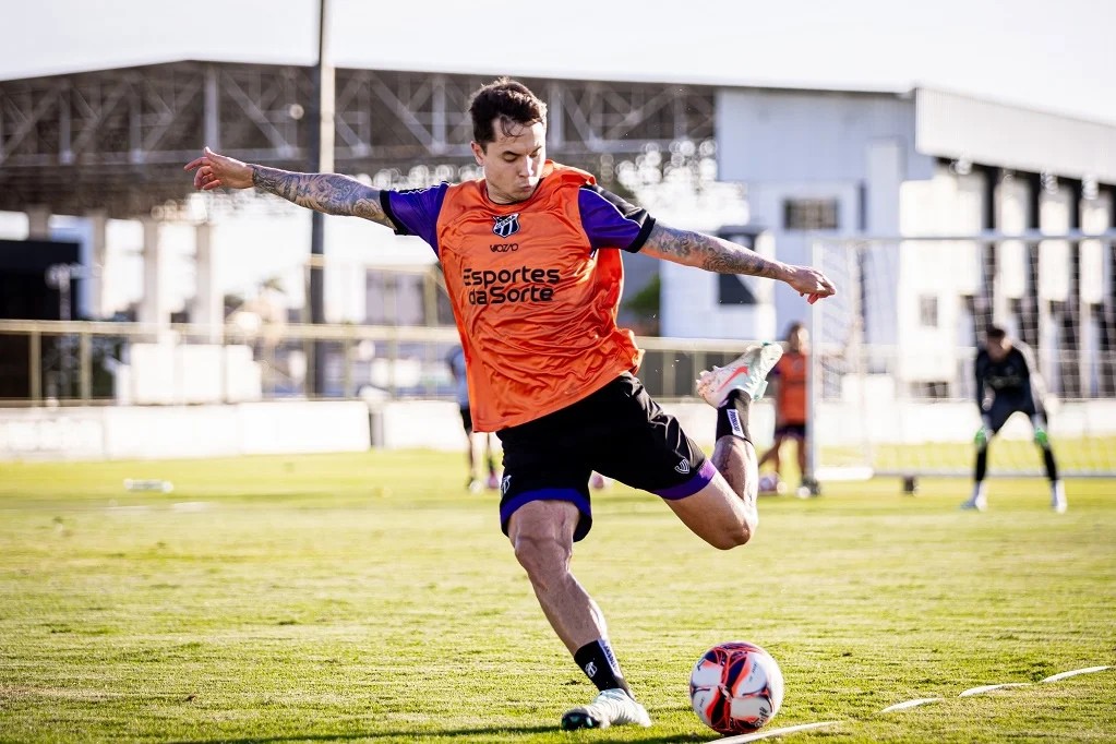 Ceará confirma lesão ligamentar parcial de Zanocelo, que ficará quatro meses fora