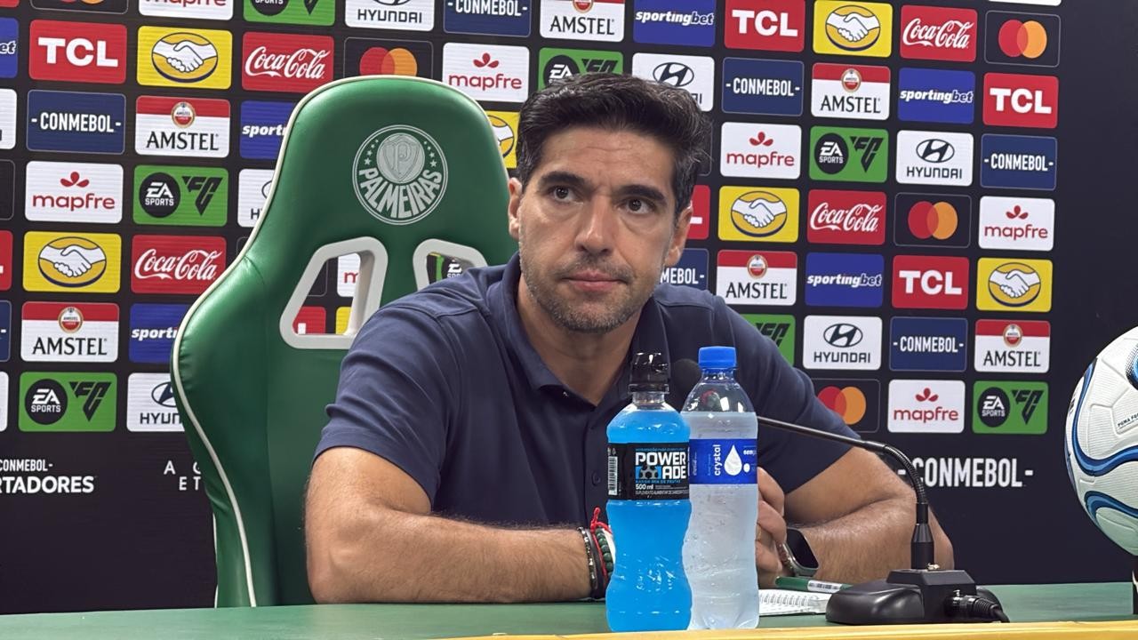 Abel faz alerta para arbitragem de Flamengo x Palmeiras: “É preciso coragem para apitar”