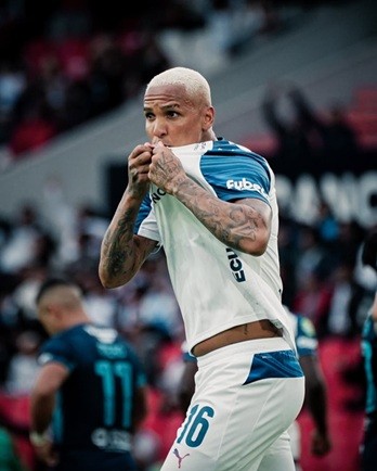 Deyverson marca e garante vitória para a LDU no Campeonato Equatoriano