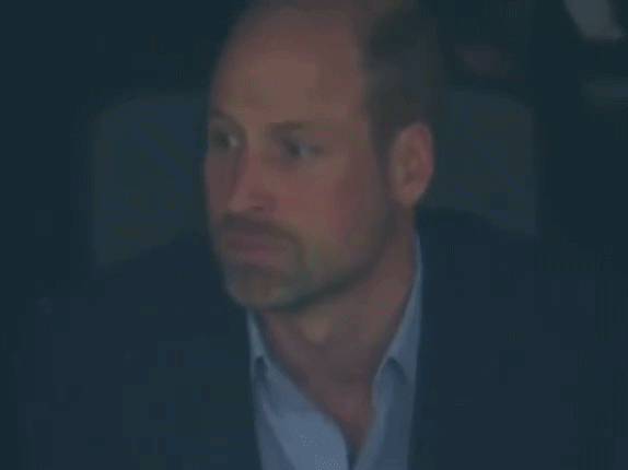 Príncipe William vai à loucura com título do Aston Villa na Liga Europa; veja imagens
