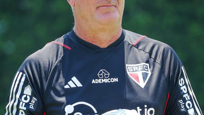 São Paulo define Dorival como prioridade e marca reunião, mas lado financeiro preocupa