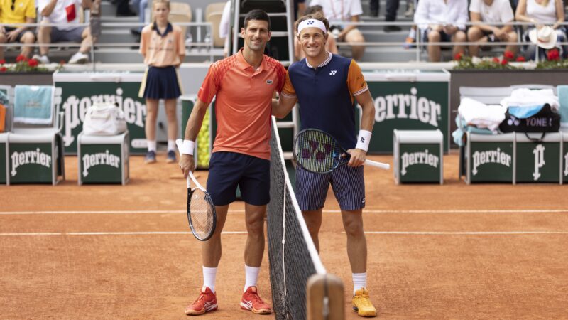 Depois de batalha contra Djoko, João encara especialista no saibro duas vezes vice em Roland Garros