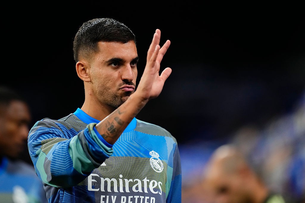 Jornal espanhol revela motivo que iniciou desentendimento entre meia do Real Madrid e Arbeloa
