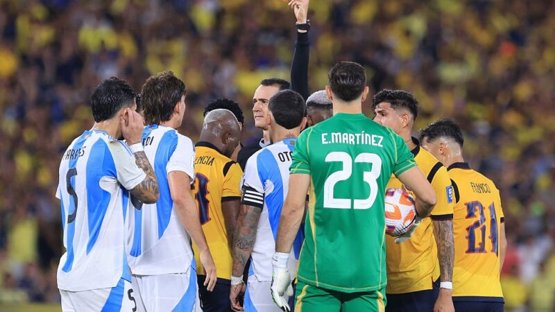 Fifa promove anistia, e nomes como Otamendi e Caicedo vão poder jogar estreia da Copa