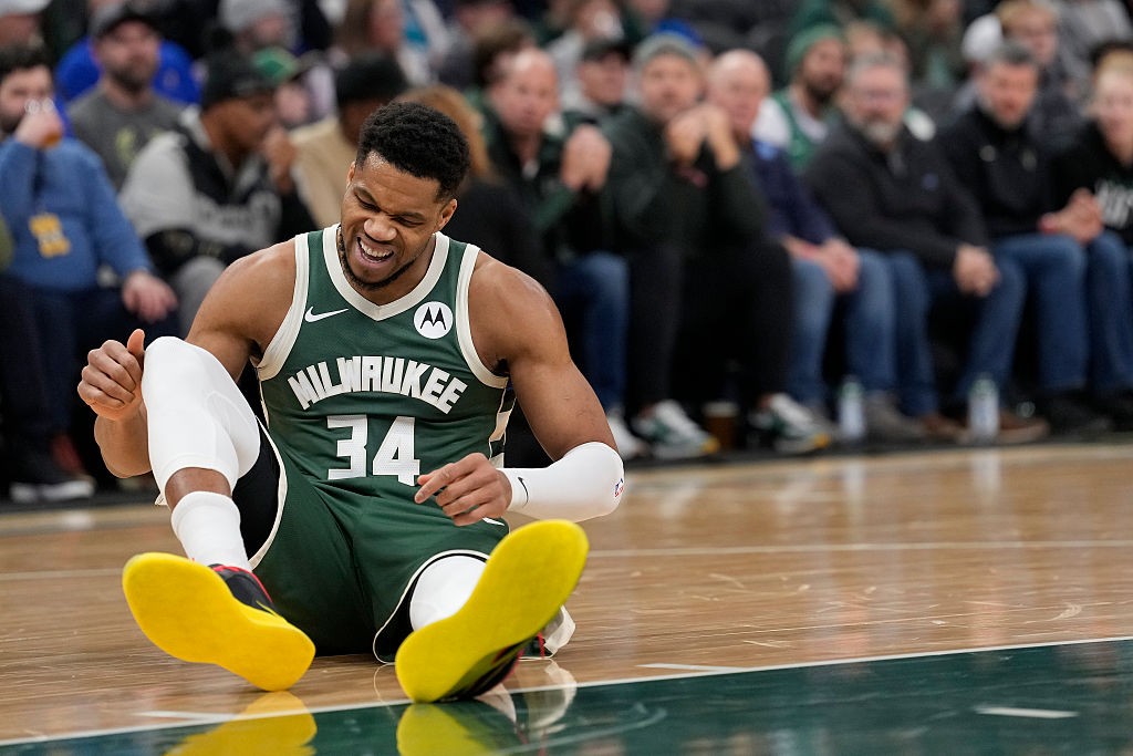 Dono dos Bucks admite futuro incerto de Antetokounmpo: “Não sabemos se ficará”