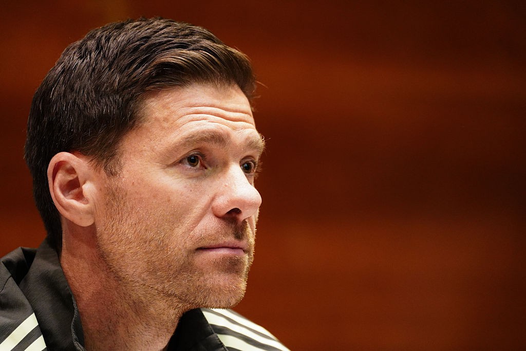 Chelsea define Xabi Alonso como principal alvo e inicia contatos com o treinador