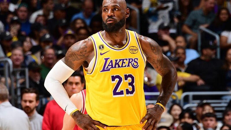 LeBron James evita cravar futuro na NBA após eliminação dos Lakers: “Não sei o que me reserva”