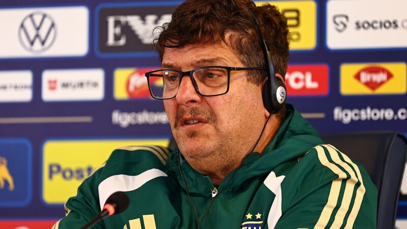 Técnico interino culpa clubes por crise da Itália: “Futebol italiano está nas mãos de vigaristas”