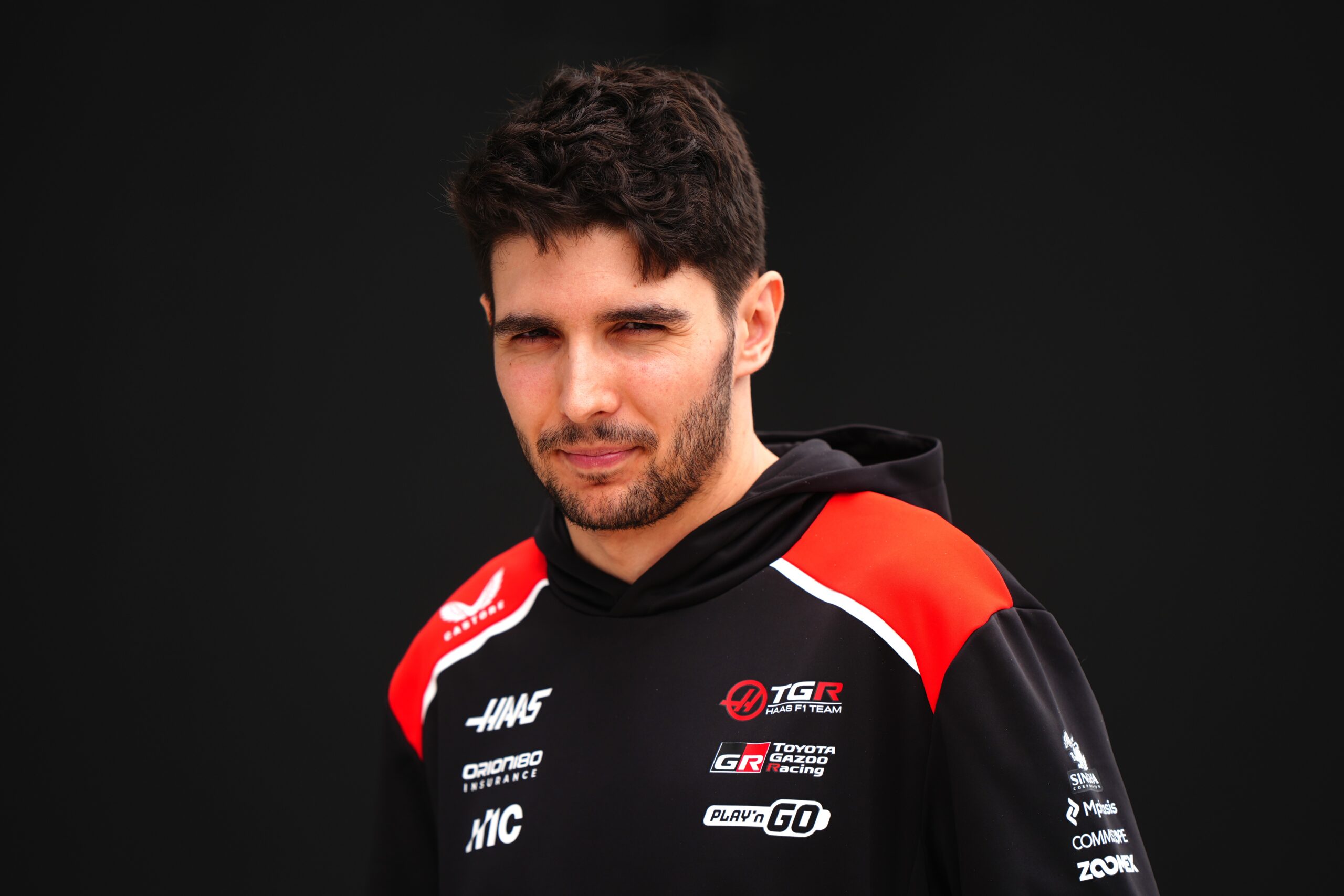 Ocon cita “intimidação” e rebate rumor sobre saída da Haas: “M… completa”