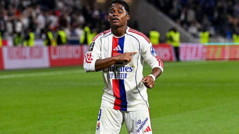 Técnico do Lyon confirma retorno de Endrick para o Real Madrid: “Certo que vai levar de volta”