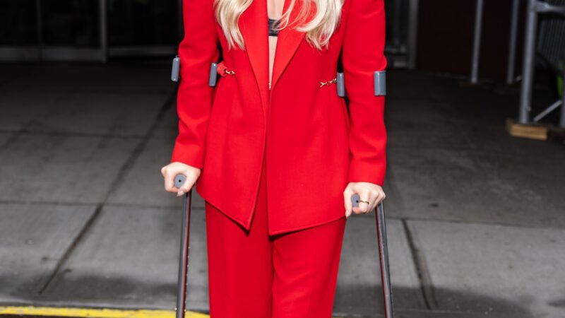 Lindsey Vonn admite possibilidade de aposentadoria após grave acidente em Milão-Cortina 2026
