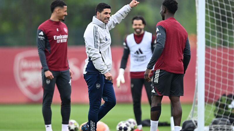 Com invencibilidade recorde, Arsenal busca nova final de Champions depois de 20 anos