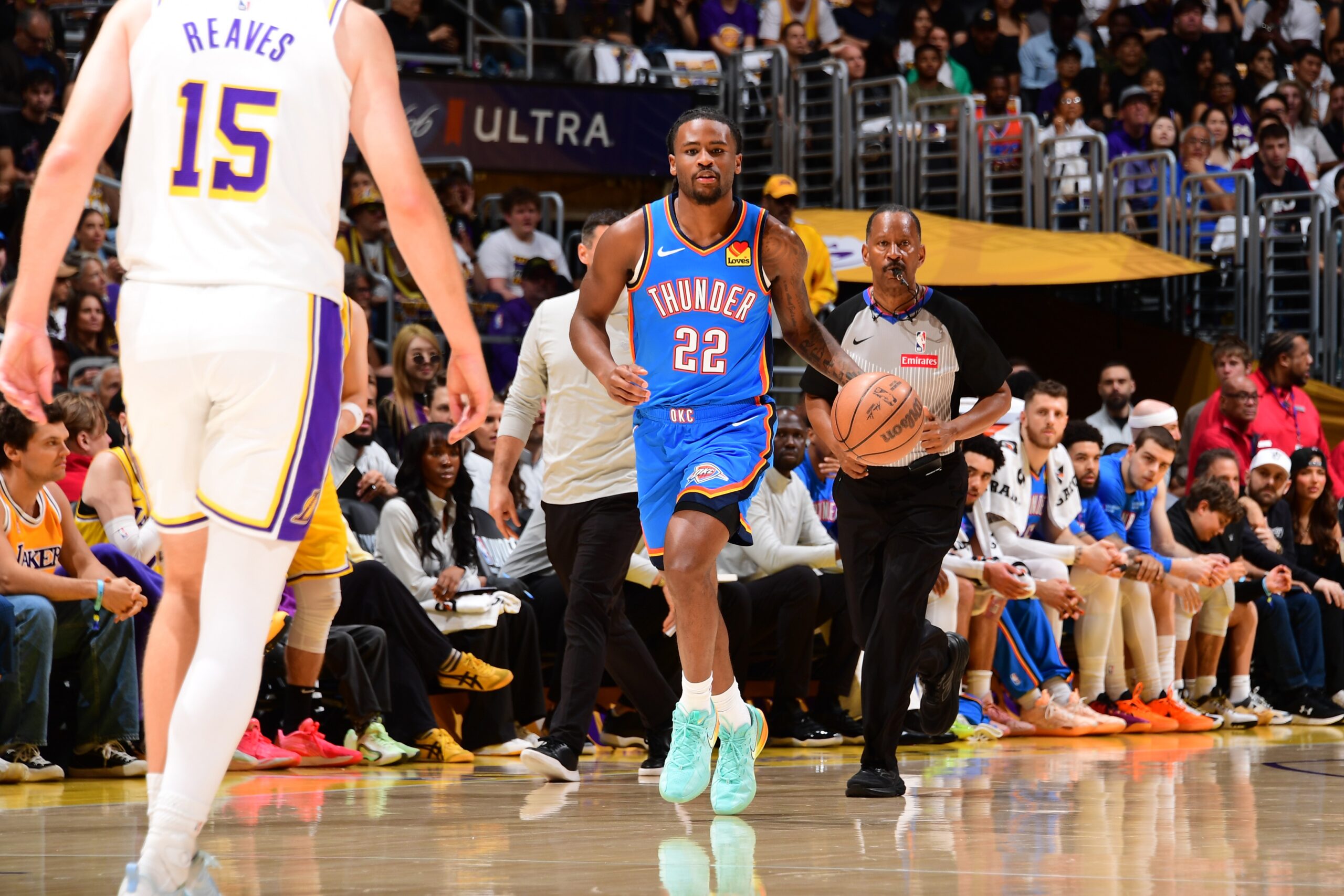 NBA: Thunders abrem 3 a 0 sobre os Lakers e ficam a uma vitória de fechar semifinal