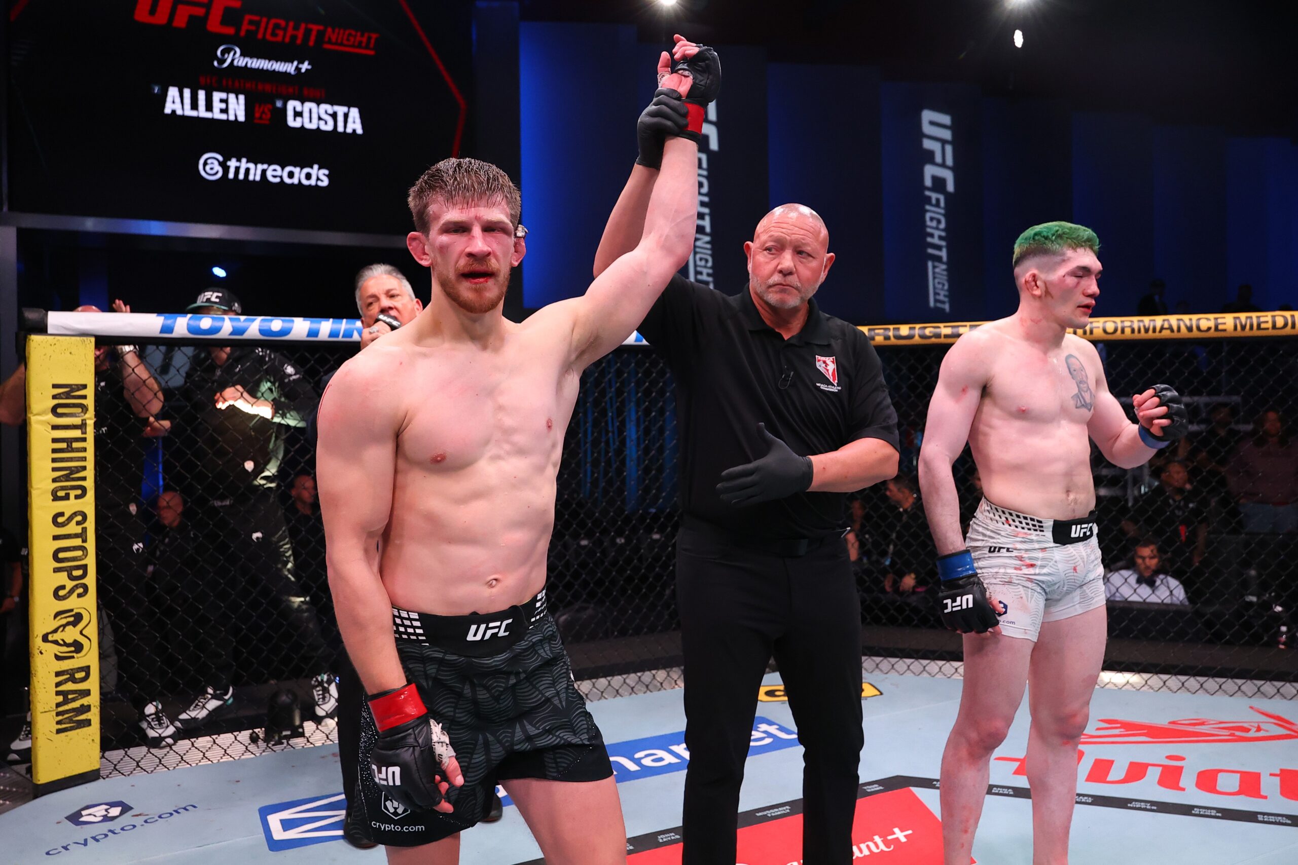 UFC: Arnold Allen domina Melquizael Costa e vence por pontos