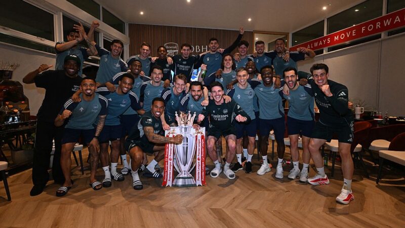 Bola parada, defesa sólida e ataque versátil: os segredos do Arsenal campeão da Premier League