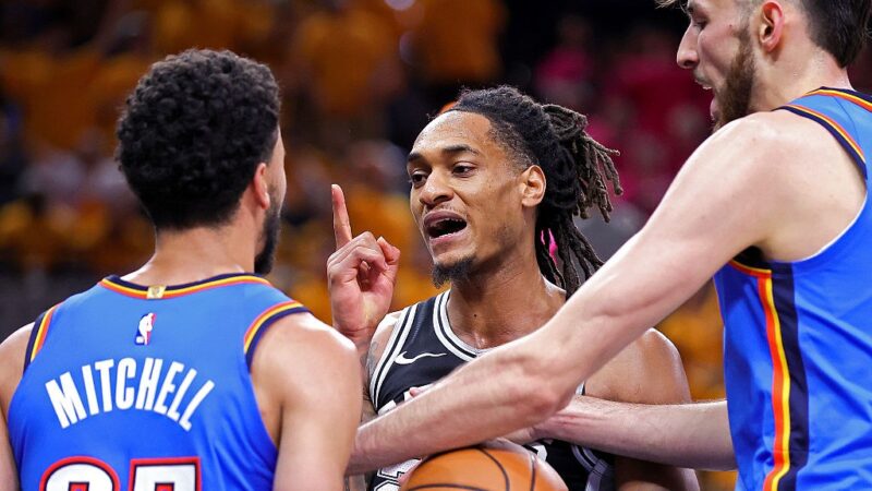 Thunder vence Spurs em jogo marcado por confusão e abre 2 a 1 na final da Conferência Oeste