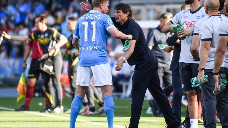 De Bruyne detona Conte e comemora saída do treinador do Napoli: “Foi positiva”