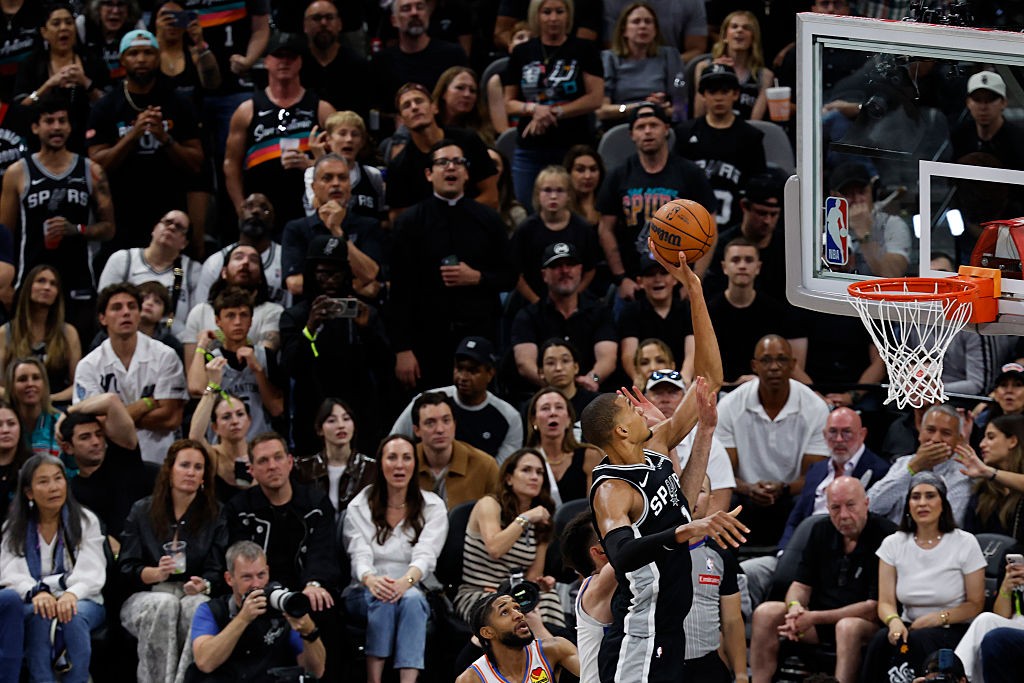 Spurs dominam OKC, empatam série e levam decisão do Oeste para Jogo 7