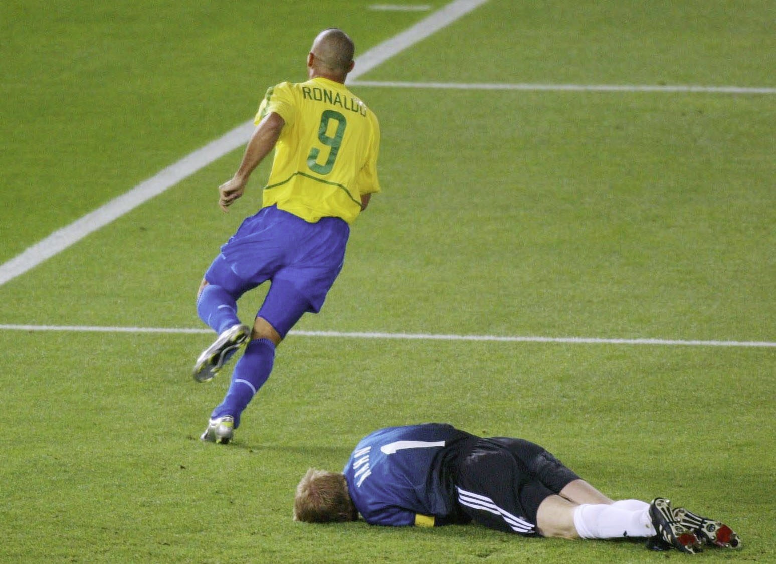 Memórias da Copa: ex-Flu e São Paulo relembra comemoração e cabelo “Cascão” de Ronaldo no penta