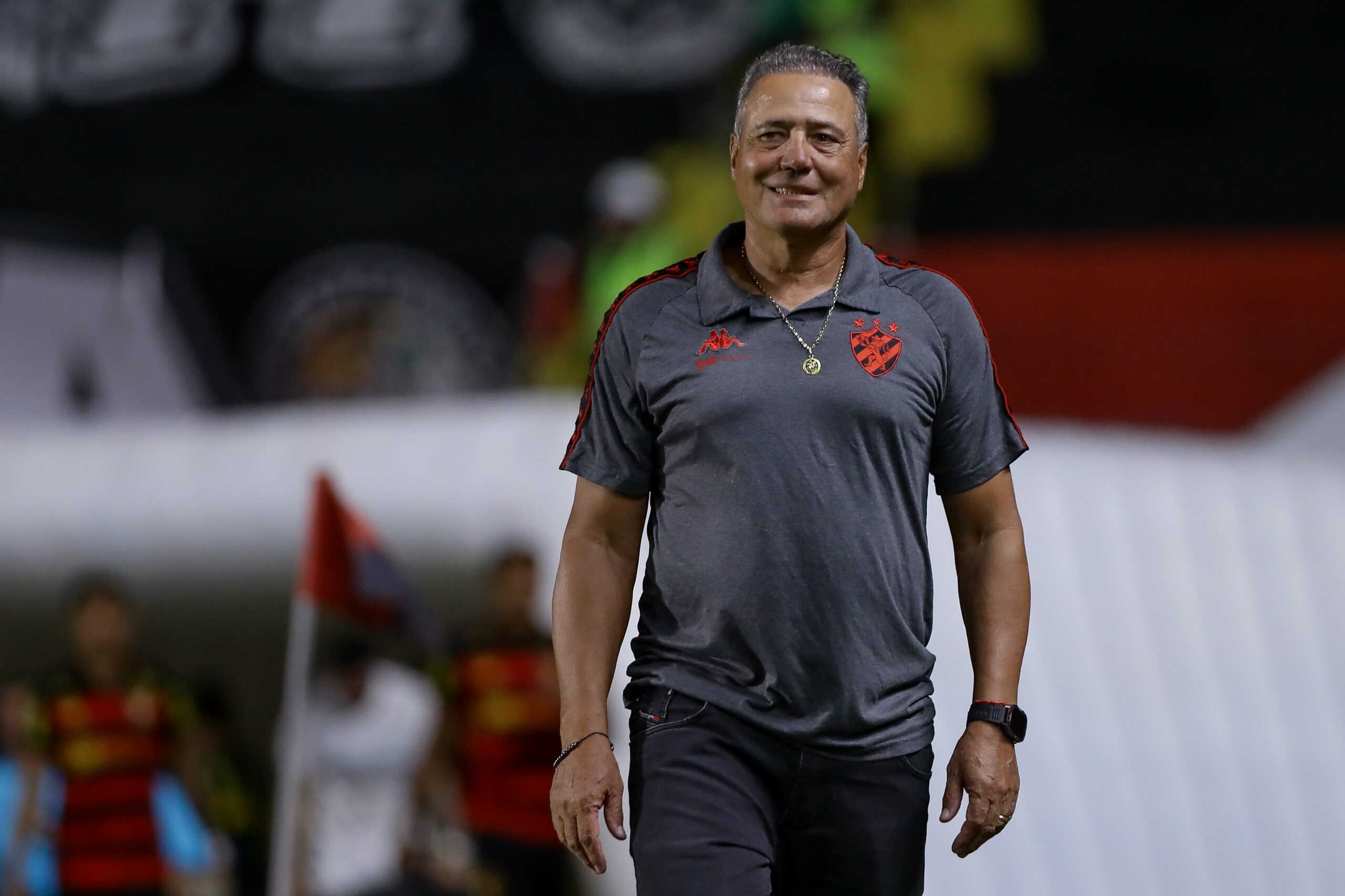 Márcio Goiano premia substituições em vitória do Sport: “Deram resultado”