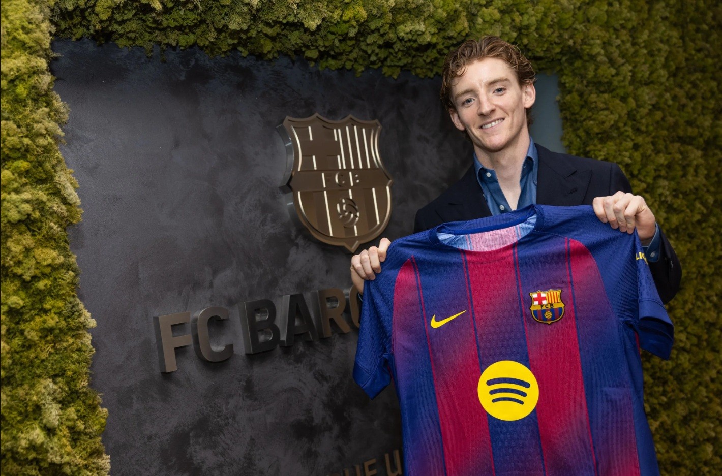 Reforço do Barcelona, Gordon se compara a Raphinha: “Intensidade, velocidade e técnica”