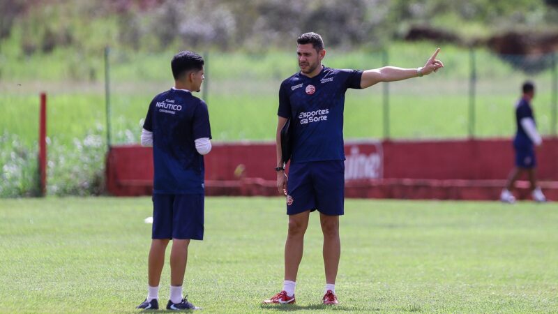 Técnico do Náutico comemora clima ameno para jogo contra Operário: “Positivo fisicamente”