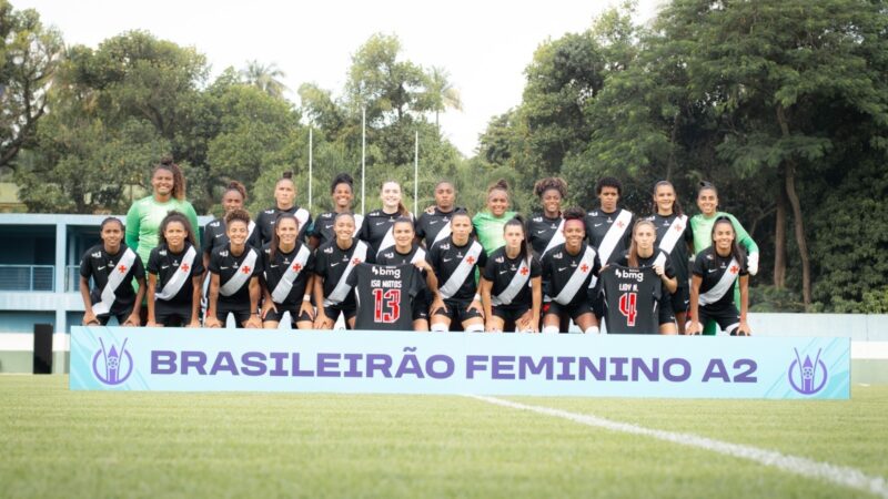 Jogadoras do Vasco vão receber material da história do clube com recado de Marta