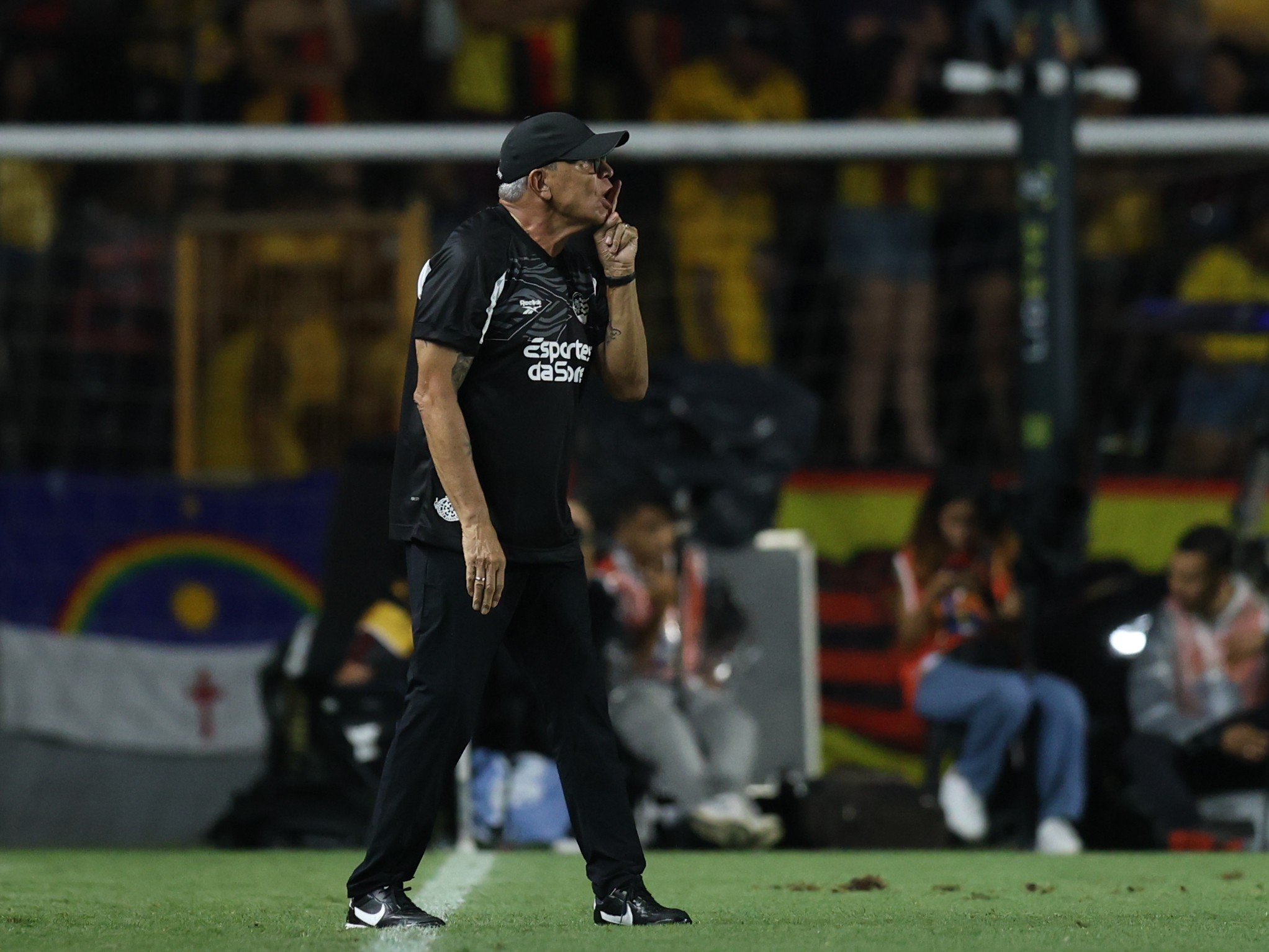Hélio desabafa com má atuação do Náutico em derrota no clássico: “Não merecemos aplausos”
