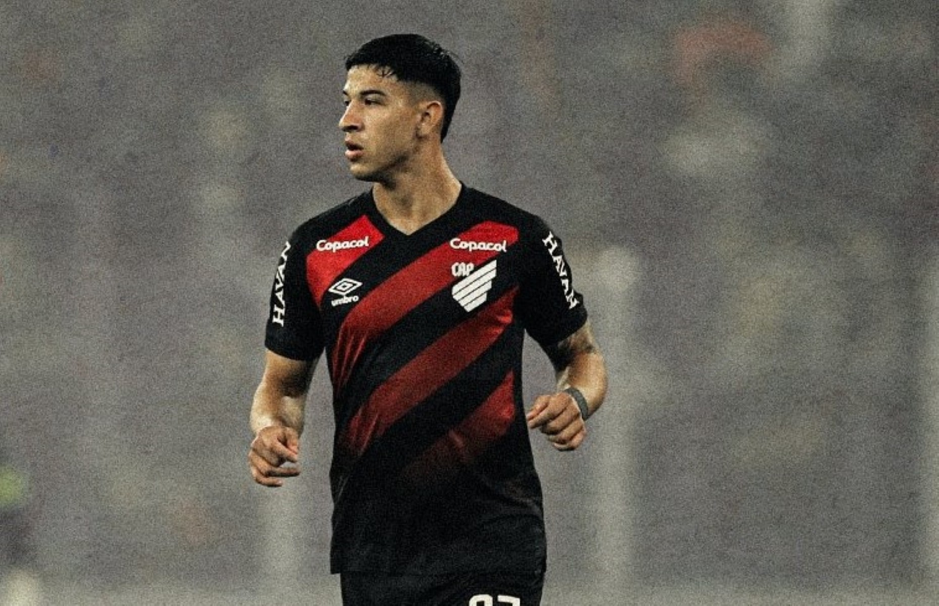 Atuações do Athletico: Esquivel é expulso, e defesa segura empate; dê suas notas