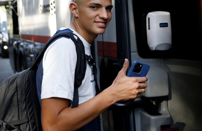 São Paulo recorre à base e vai promover dois garotos para resolver problema da zaga