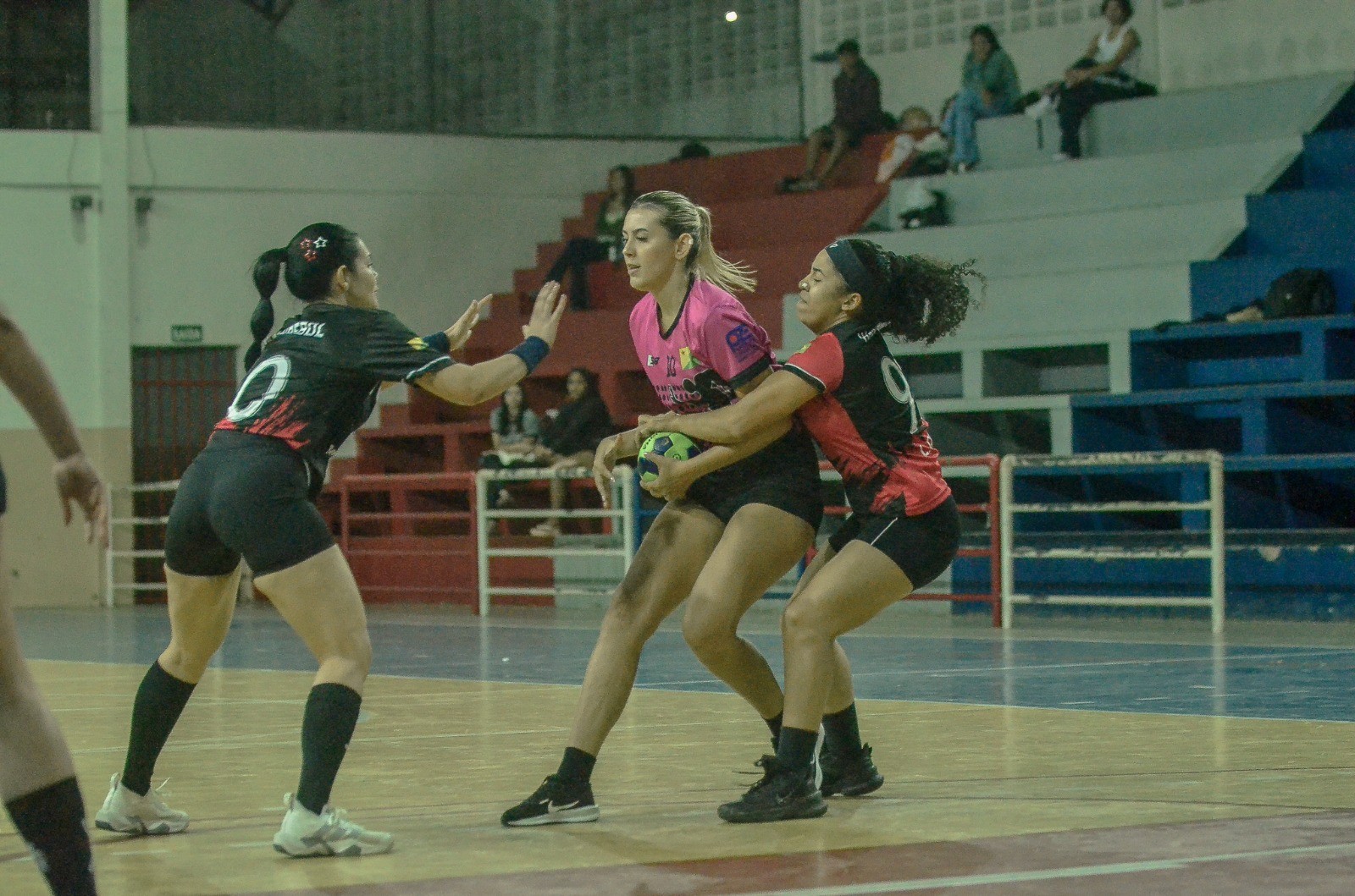 Galvez vence Lourival Pinho e Porto na rodada inicial do Campeonato Aberto de Handebol