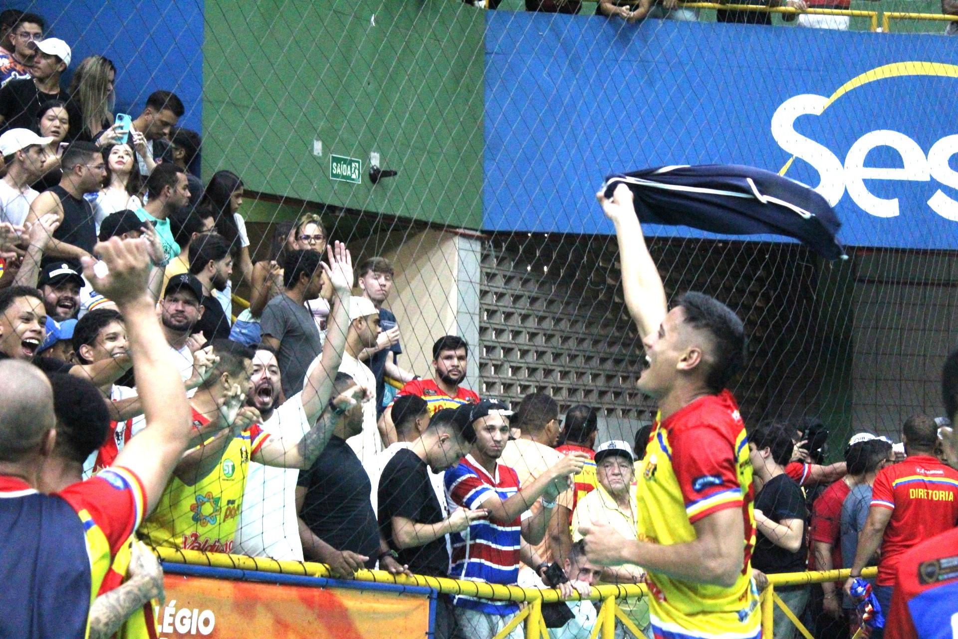 Léo Maluco marca aos 26 segundos do fim, Cabrobó vence Casa Nova no agregado e vai à final da Divisão Especial