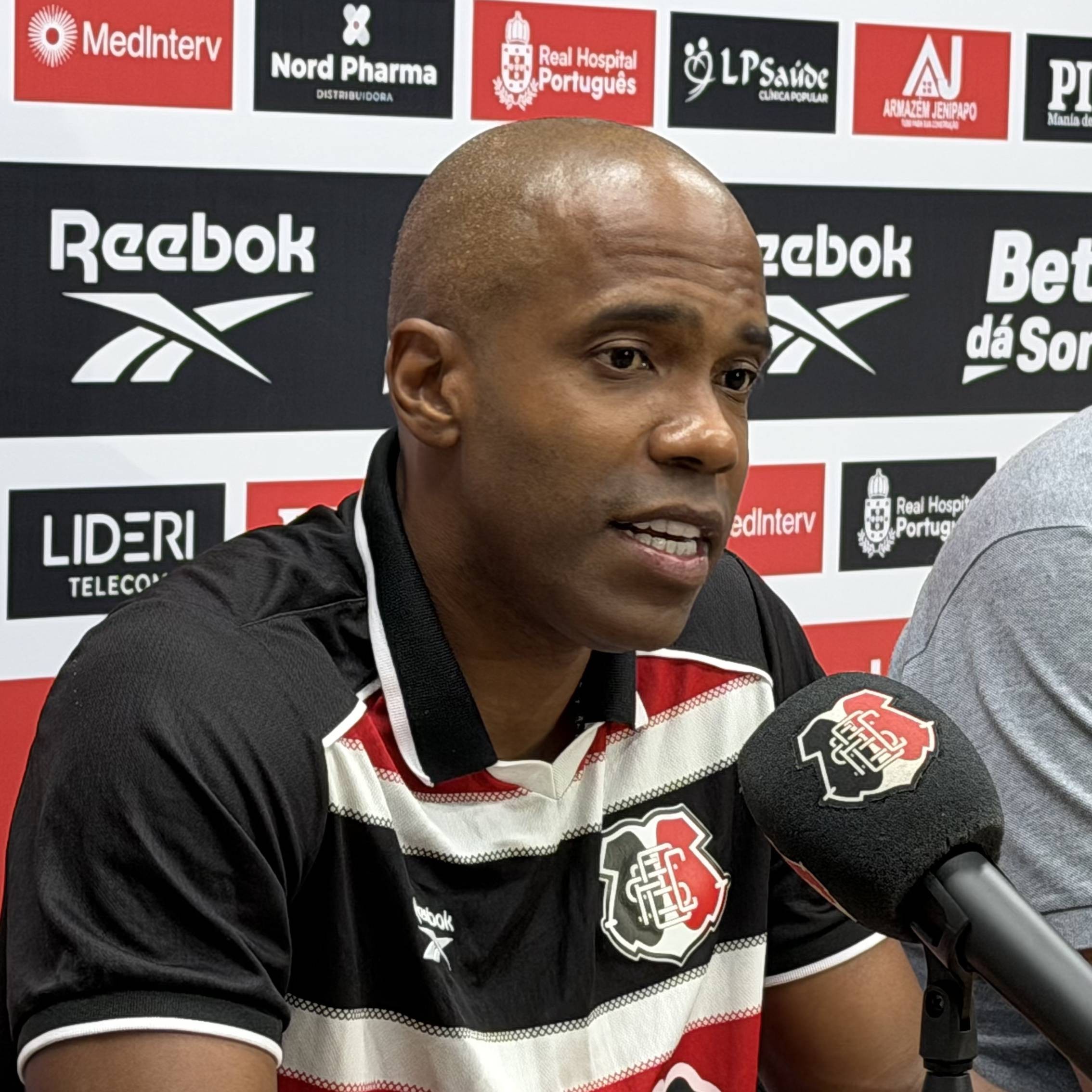 Fabinho admite frustração por campanha do Santa Cruz: “Para o que planejamos… Muito ruim”