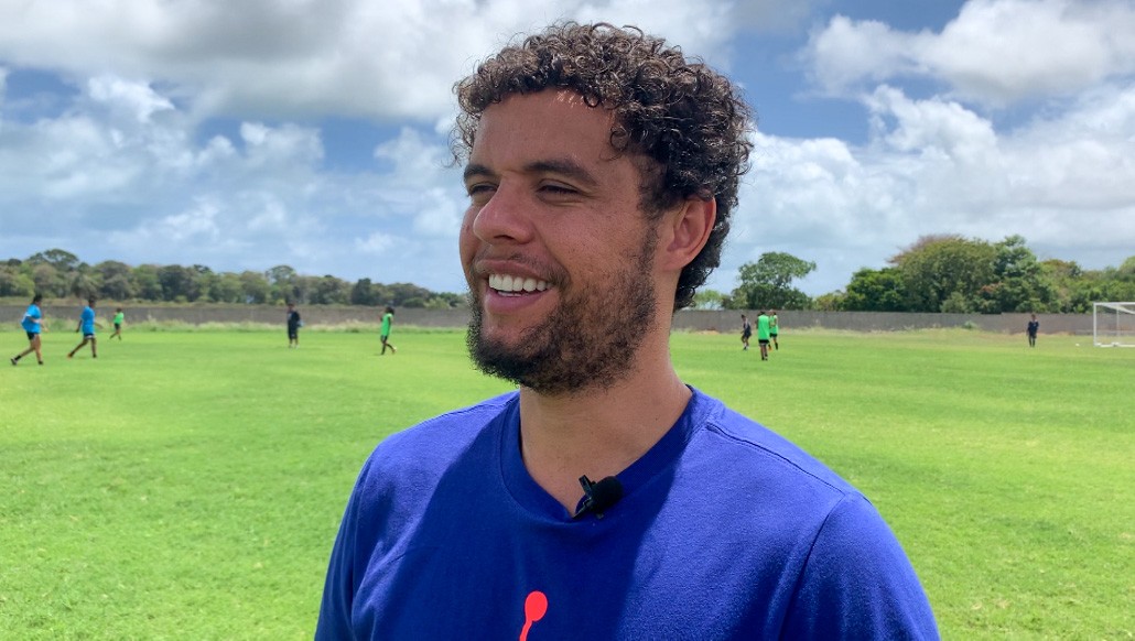 Victor Ferraz negocia para assumir o cargo auxiliar técnico permanente do Botafogo-PB