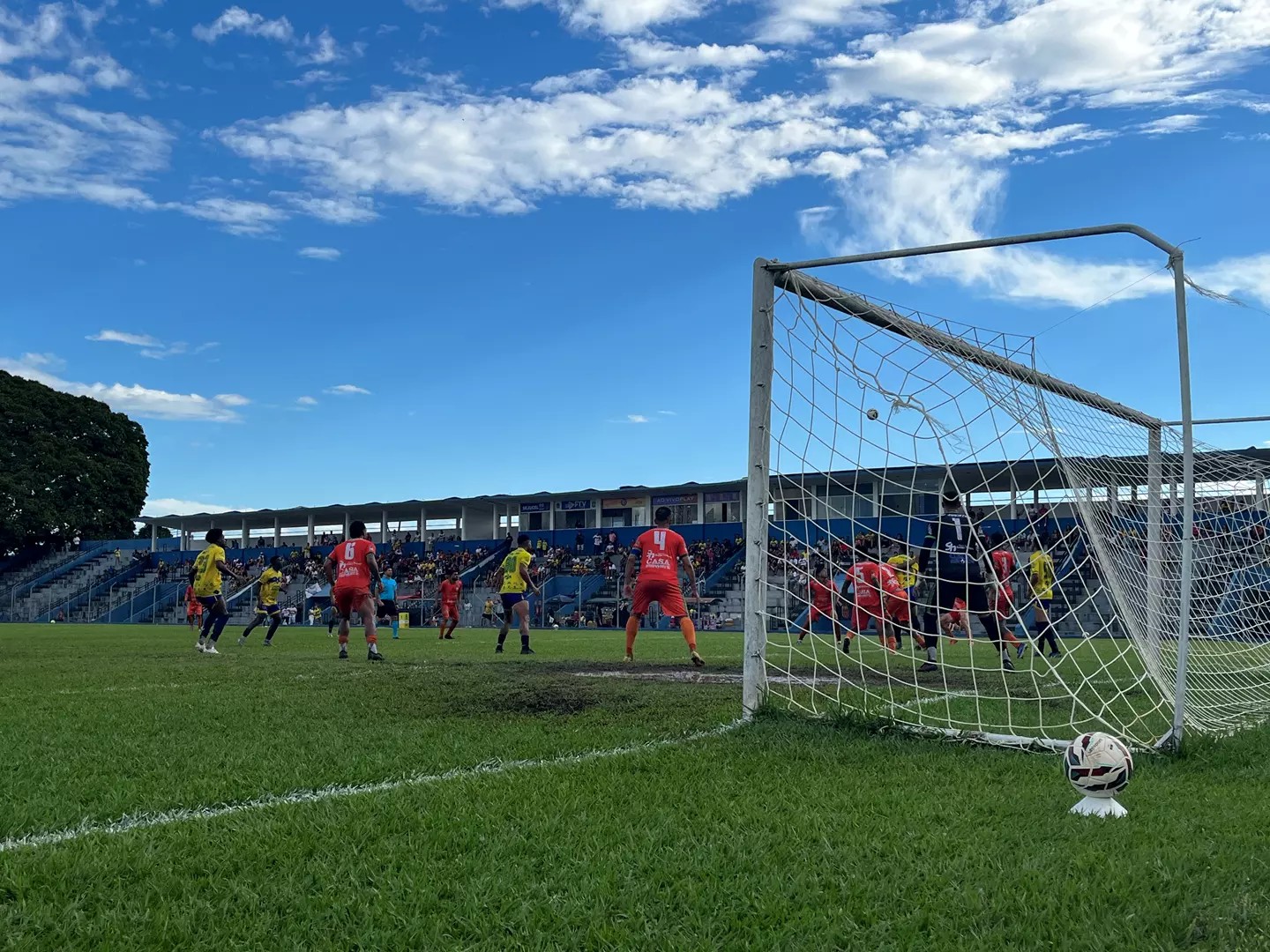 Porto Velho e Guaporé empatam sem gols em clássico marcado por tensão e expulsões na Série D