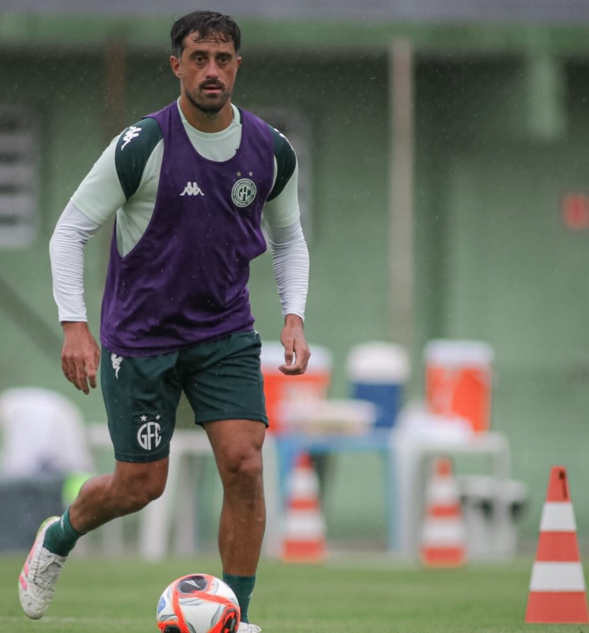 Zagueiro do Guarani pede voto de confiança à torcida: “Estamos no caminho para melhorar”