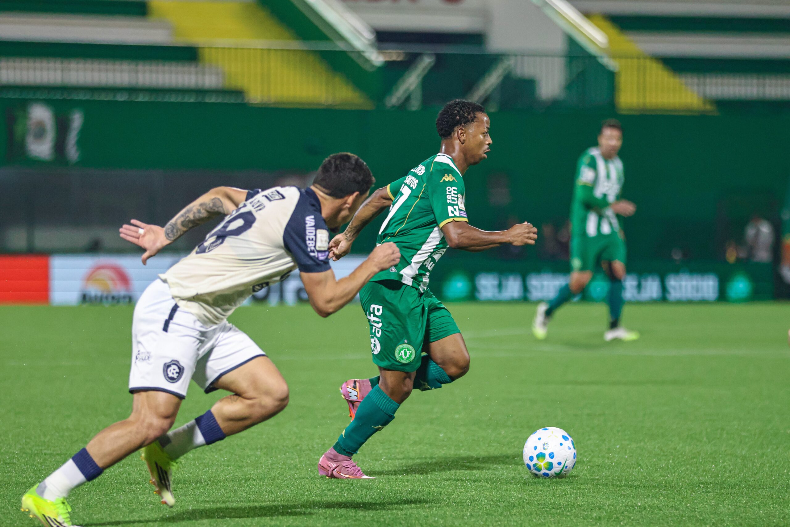 Análise: Fábio Matias não parece ter o que tirar do elenco da Chapecoense
