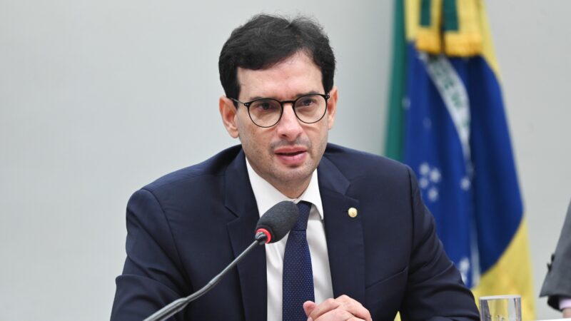Fim da escala 6×1: relator propõe plano de trabalho e prevê votação de parecer em 26 de maio